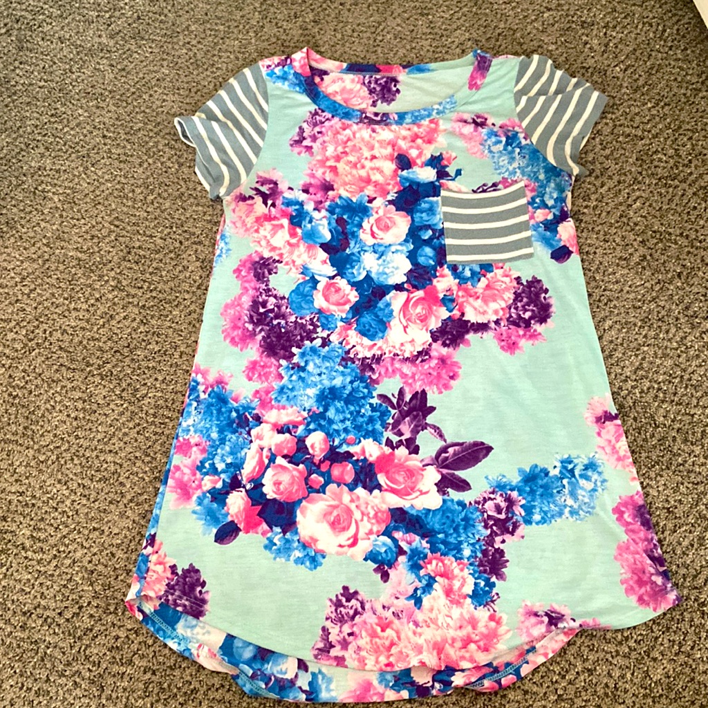 Beautiful Woman’s Shirt’